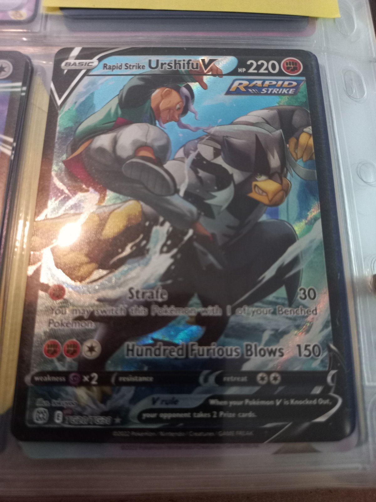 Urshifu v alt art., Ophalen of Verzenden, Zo goed als nieuw, Losse kaart, Foil