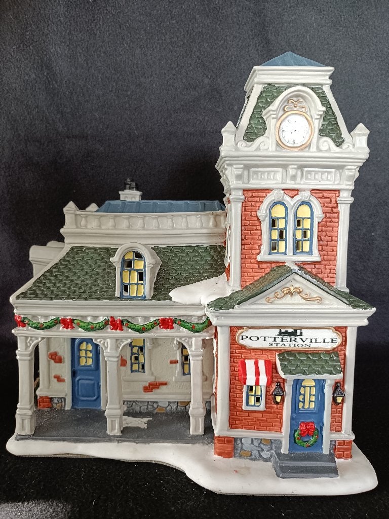 kersthuis Lumineo Potters station, Diversen, Kerst, Ophalen of Verzenden, Zo goed als nieuw
