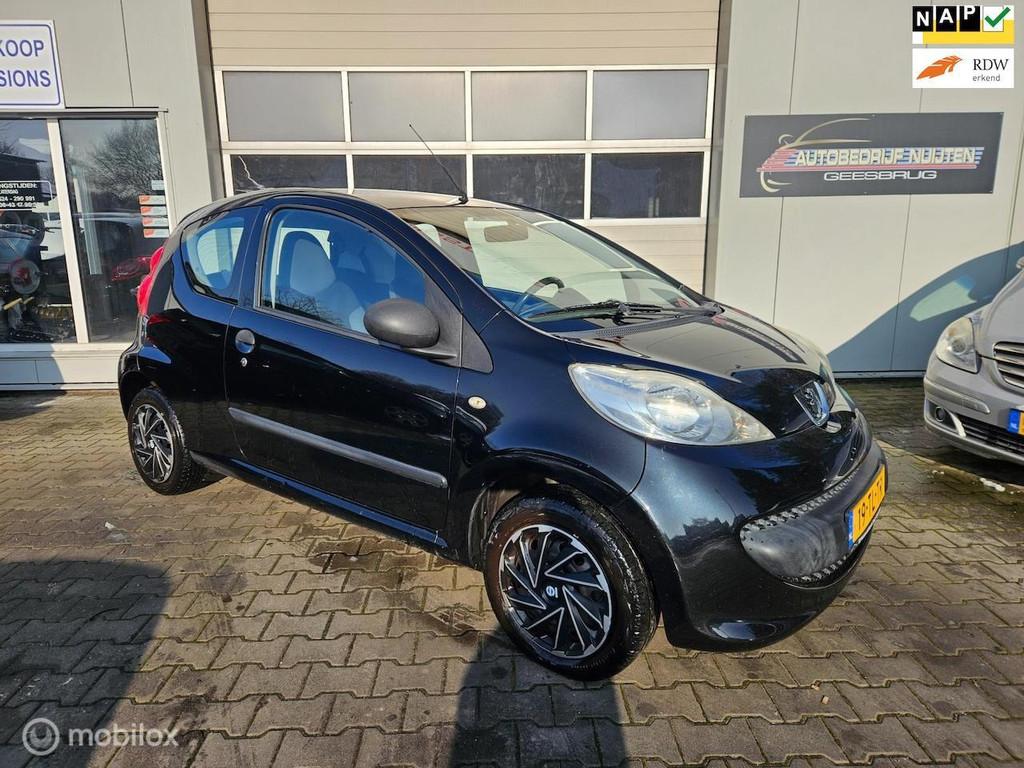 Peugeot 107 1.0-12V XR, Voorwielaandrijving, Gebruikt, 765 kg, Origineel Nederlands