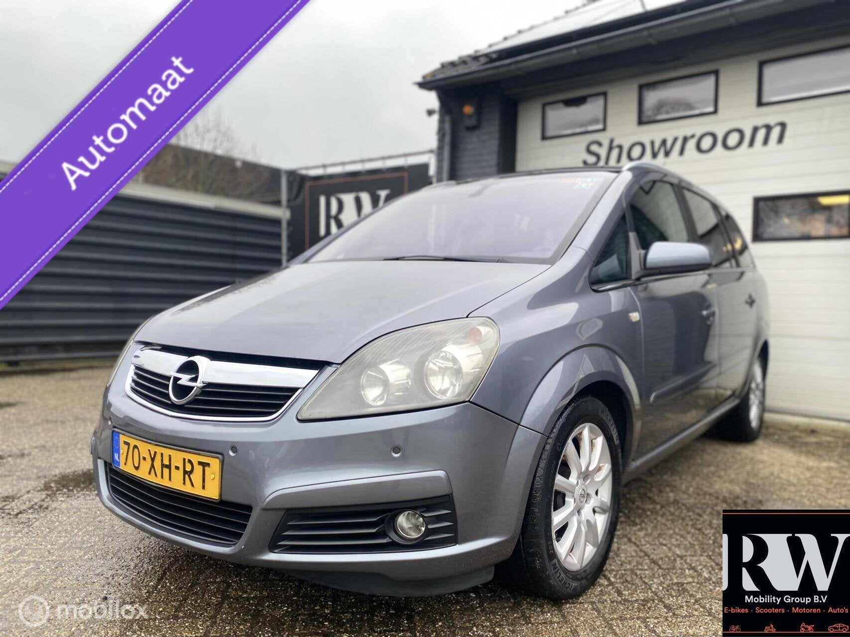 Opel Zafira 2.2 AUTOMAAT*PDC V+A+TREKHAAK*NIEUWE APK*7PERS, Auto's, Opel, Gebruikt, 4 cilinders, 150 pk, 7 stoelen