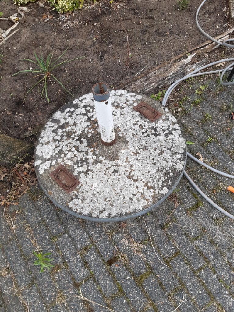 Gratis betonnen voet parasol 70 cm diameter, Tuin en Terras, Ophalen, Gebruikt, Minder dan 1 meter, Parasolvoet