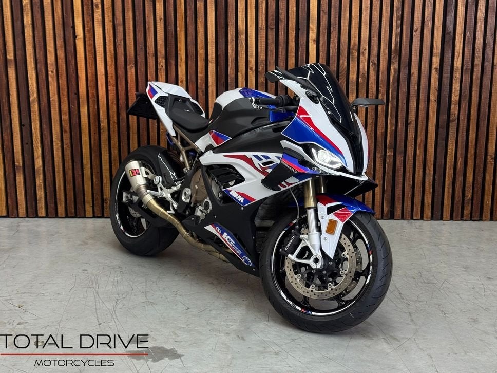 BMW S1000RR | M-pakket | AKRAPOVIC | 1e eigenaar (bj 2020), 4 cilinders, Motorrijbewijs A, Bedrijf, Onbekend