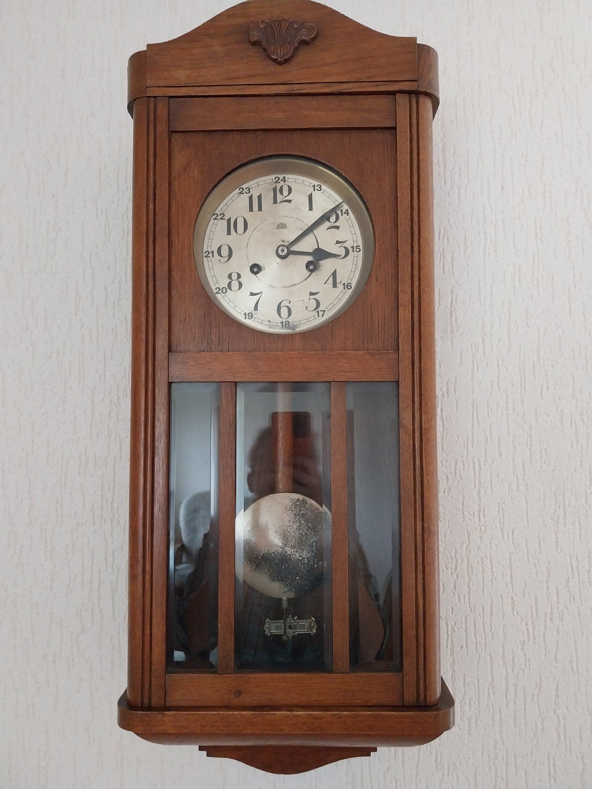 Antieke Haller klok met slinger en houten kast, Ophalen
