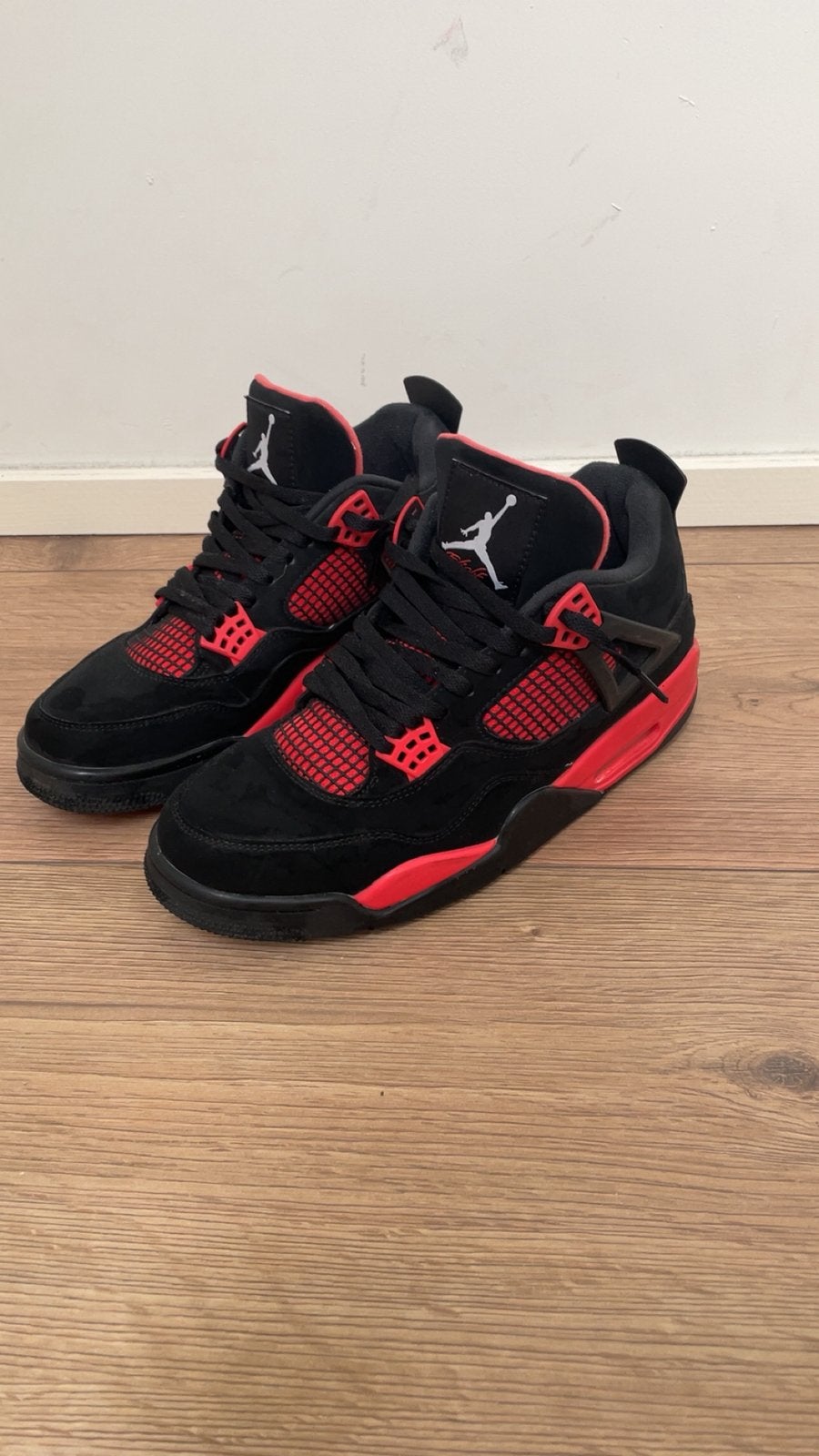 Nike air jordan 4 red thunder, Verzenden, Zo goed als nieuw, Jongen of Meisje, Schoenen