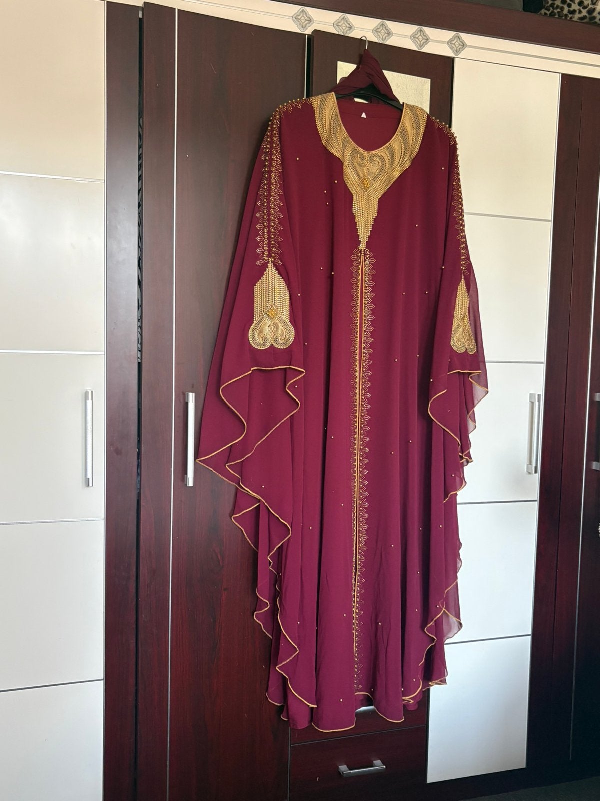 Bordo kaftan dubai jurk., Kleding | Dames, Jurken, Ophalen of Verzenden, Zo goed als nieuw, Maat 46/48 (XL) of groter, Onder de knie