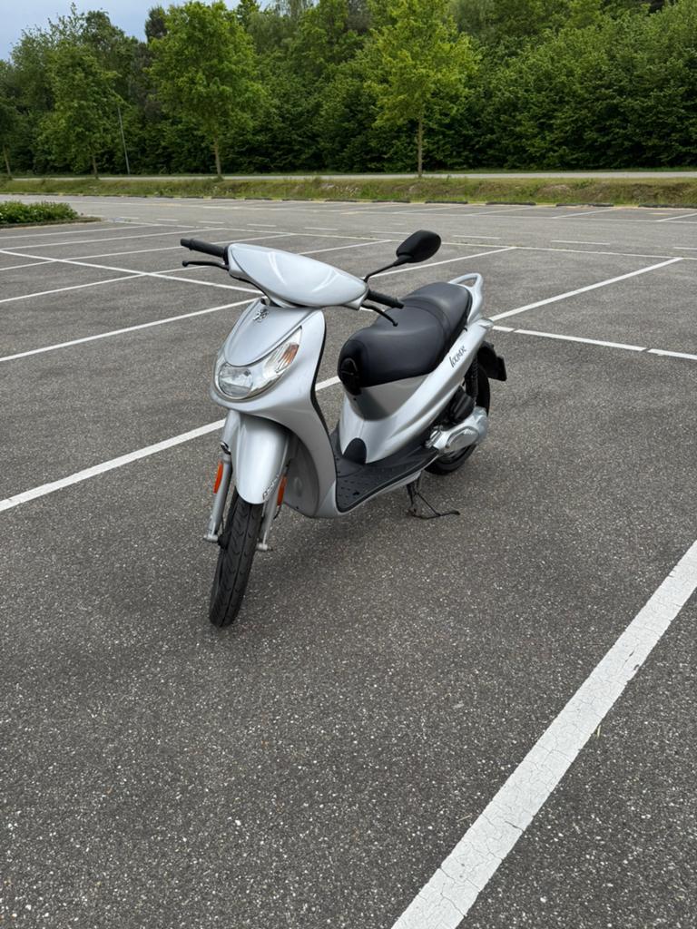 Peugeot Looxor 50cc 2-takt | 10.242 km | 2004, Fietsen en Brommers, Brommers | Peugeot, Ophalen, Overige modellen, Zo goed als nieuw