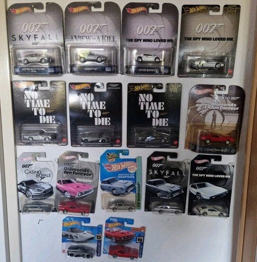 verzameling van 15 Hot Wheels James Bond 007, Ophalen, Nieuw, Auto