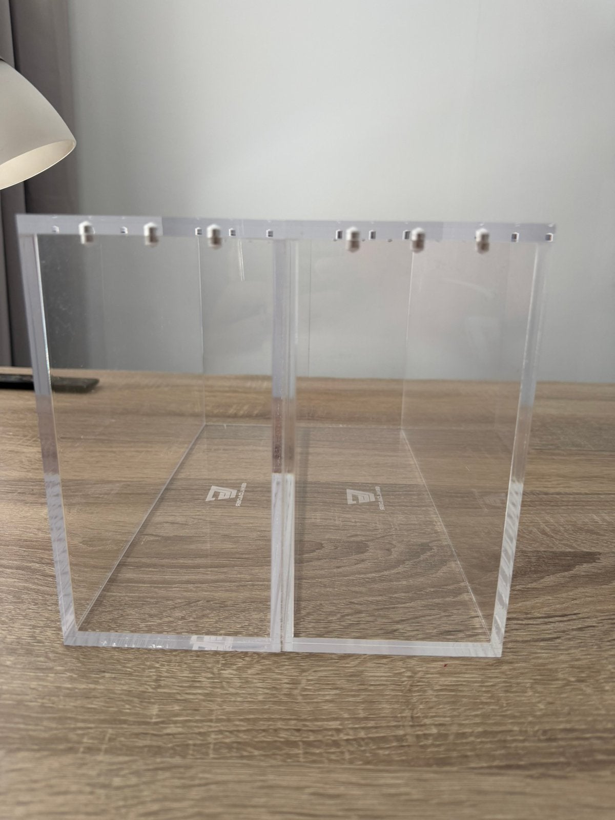 Gemloader acrylic display case, Dieren en Toebehoren, Vissen | Aquaria en Toebehoren, Ophalen of Verzenden, Zo goed als nieuw