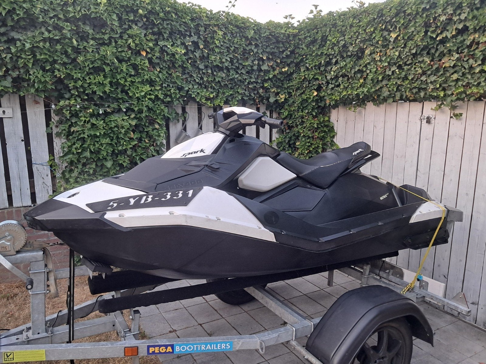 Seadoo Spark 2up 110pk incl trailer (SCHADE AAN ROMP)), Seadoo, Gebruikt, USA, 70 tot 120 pk
