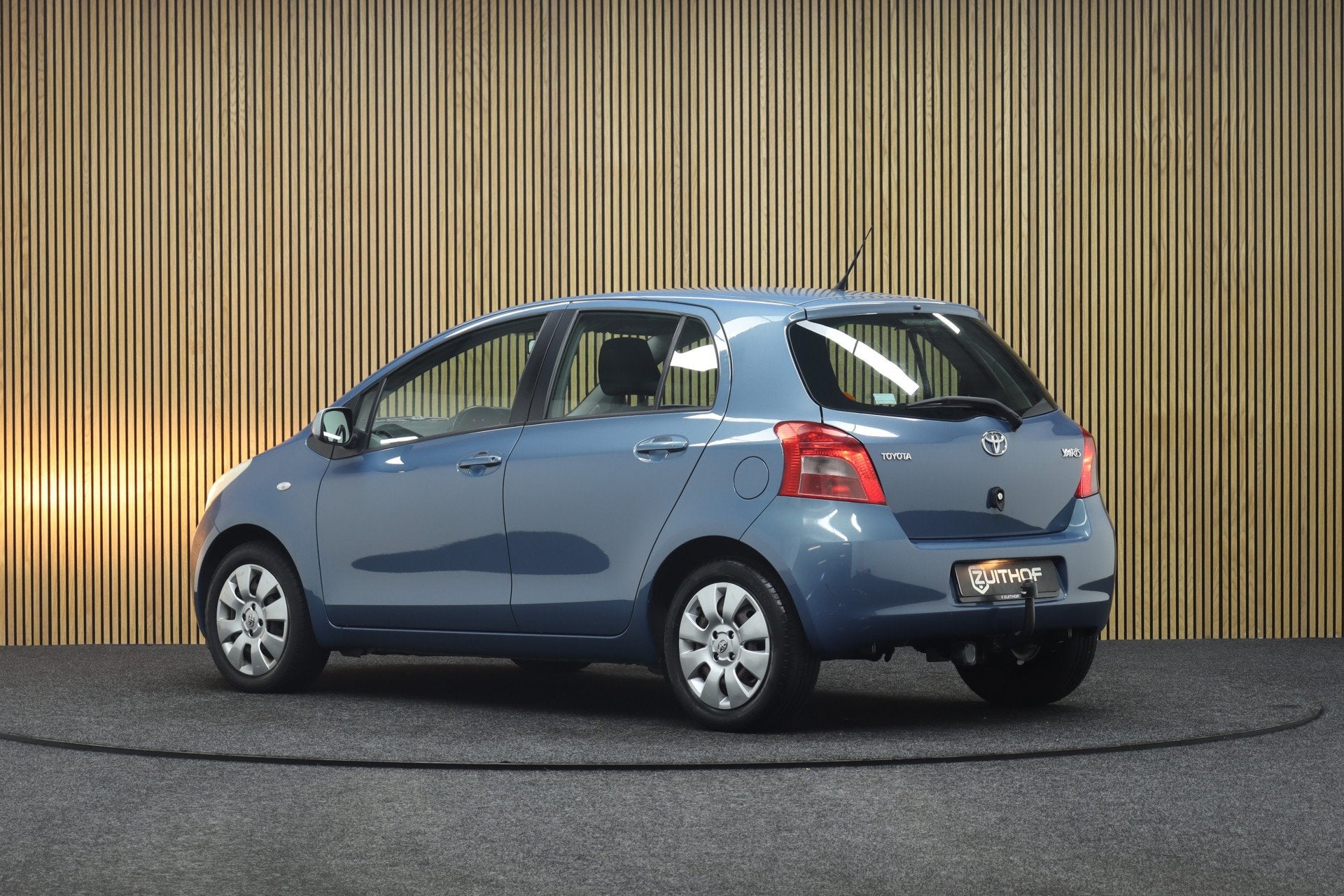 Toyota Yaris 1.3 VVTi Sol | Airco | Afneembare Trekhaak | El, Auto's, Stof, 4 cilinders, Met garantie (alle), 995 kg
