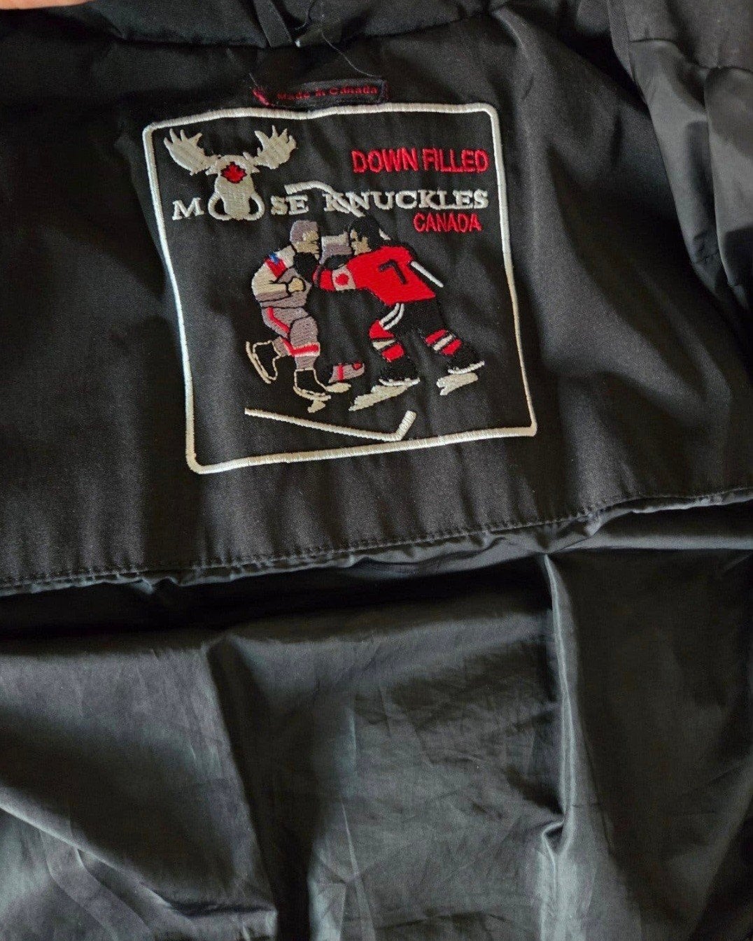 Moose Knuckles Kinderjas Zwart - Zo goed als nieuw, Ophalen, Zo goed als nieuw, Moose knuckles, Jongen of Meisje