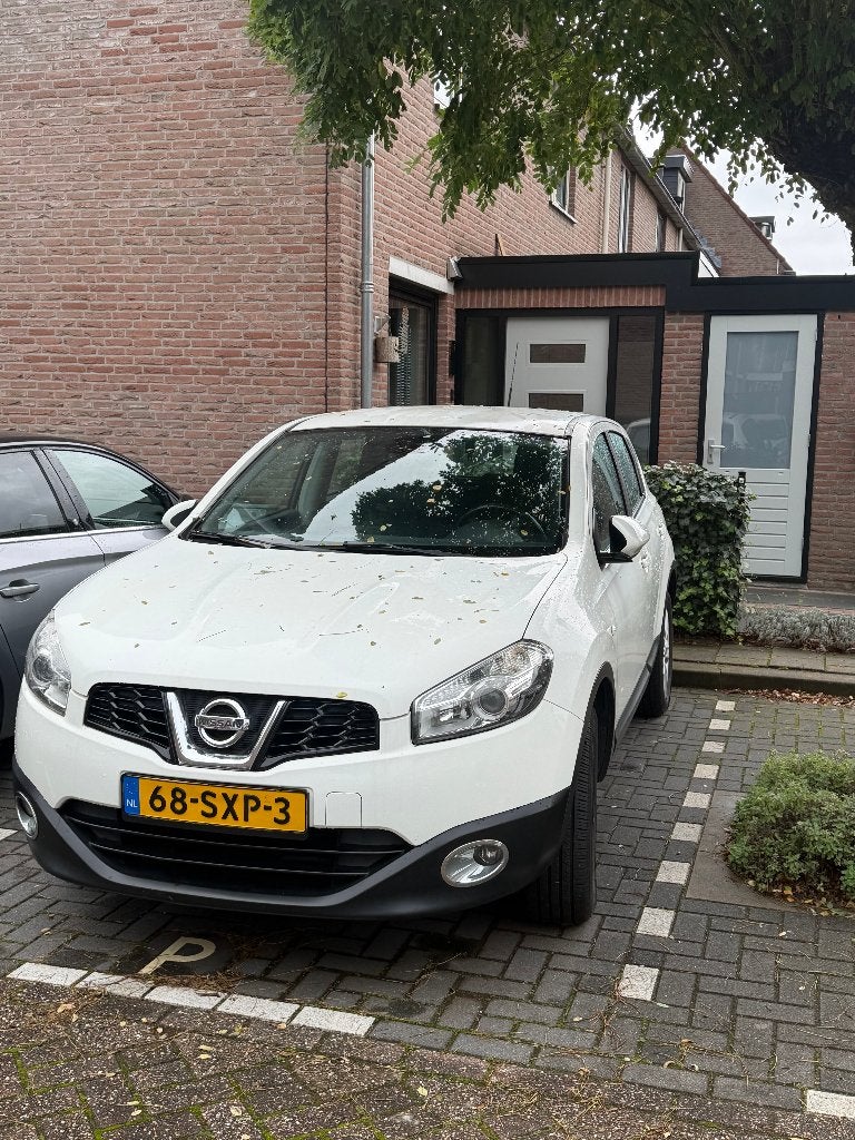Nissan Qashqai 2.0 4WD CVT My2010 2012 Wit, Auto's, Stof, Zwart, Wit, Origineel Nederlands