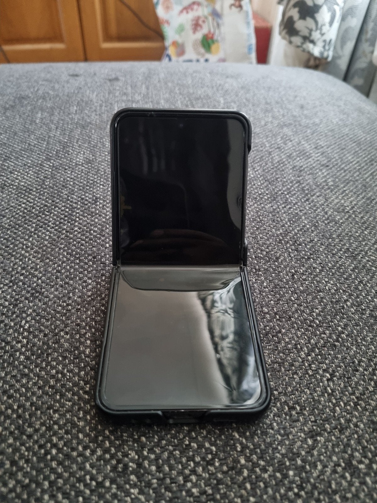 Samsung Galaxy Z Flip 4 Zwart, Telecommunicatie, Mobiele telefoons | Samsung, Ophalen, Zo goed als nieuw, Zonder abonnement, Zonder simlock