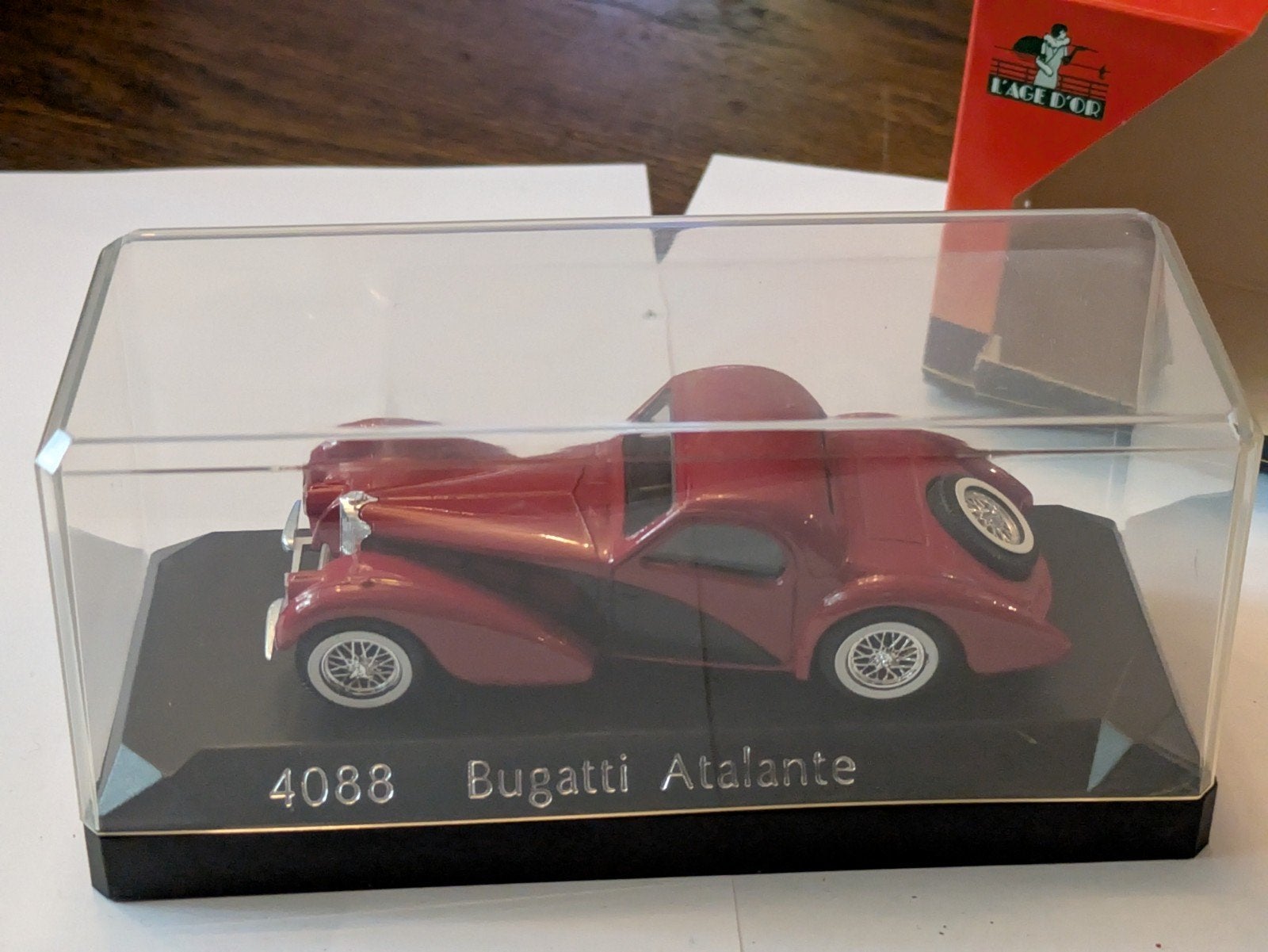 Solido L'Age D'Or 4088 Bugatti Atalante Diecast Model, Ophalen of Verzenden, Zo goed als nieuw, Auto, Solido