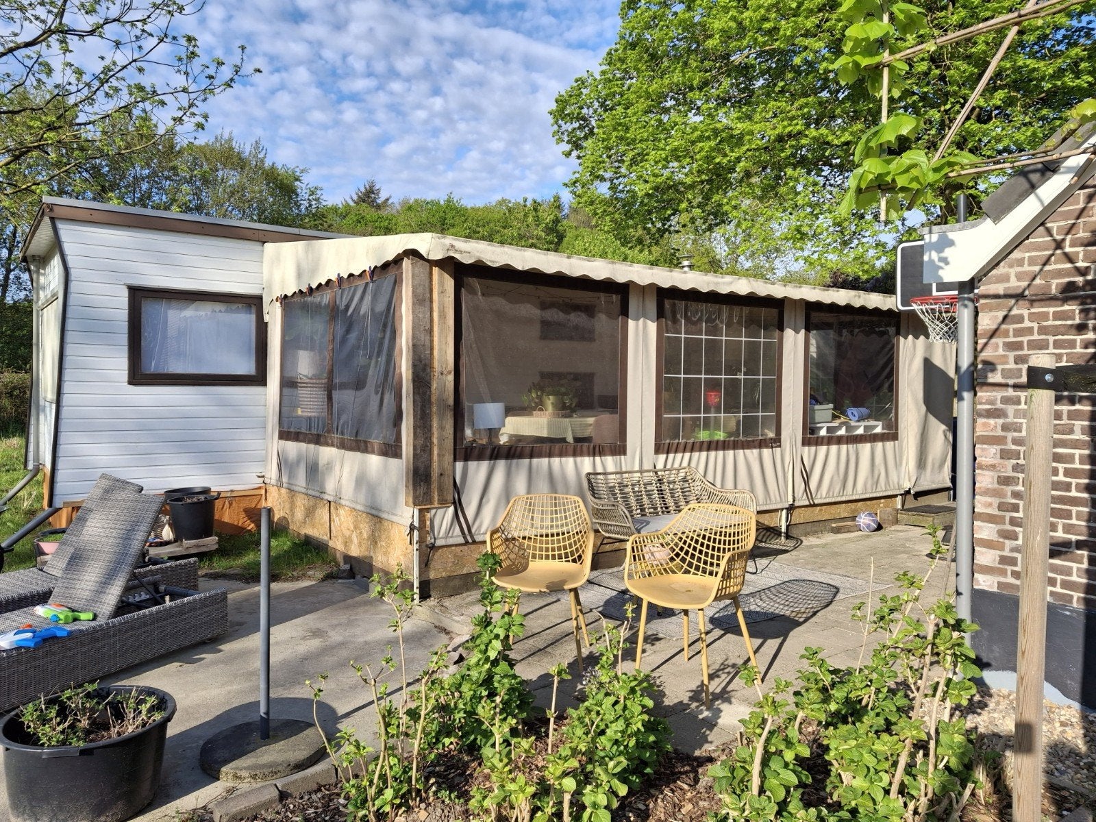 stacaravan / woonunit incl grote tent en apparatuur, Tot en met 4