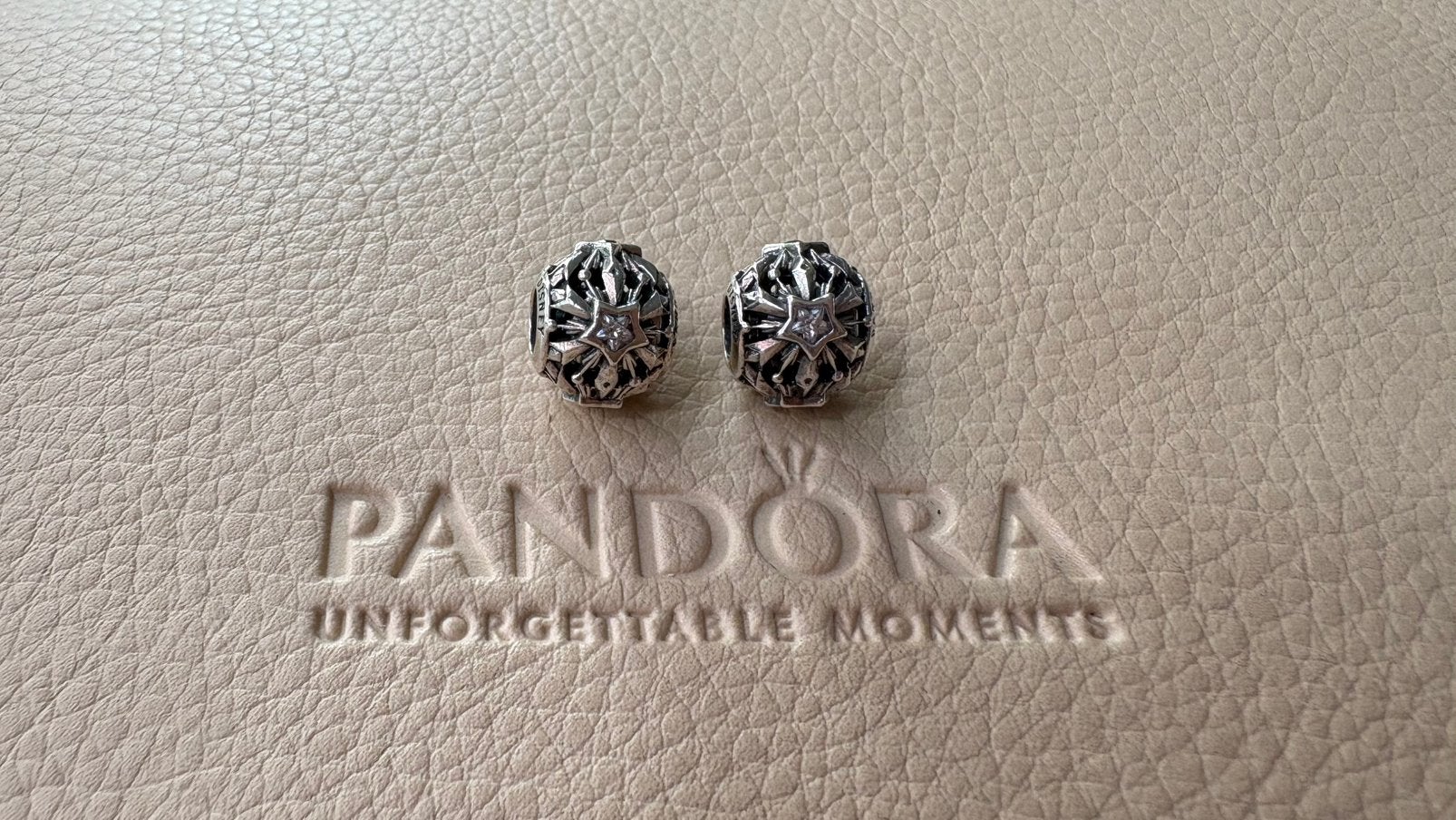 Pandora Disney Frozen Snowflake, Pandora, Nieuw, Ophalen of Verzenden, 2 of 3 bedels