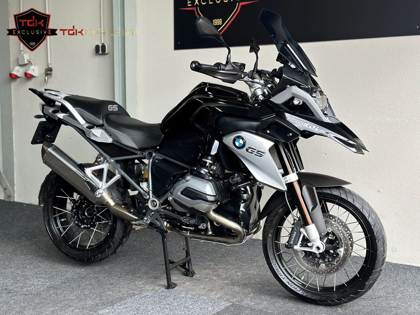 BMW R 1200 GS TRIPLE BLACK REMUS ESA RDC ASC 2016 R1200GS, 2 cilinders, Motorrijbewijs A, Bedrijf, 1170 cc