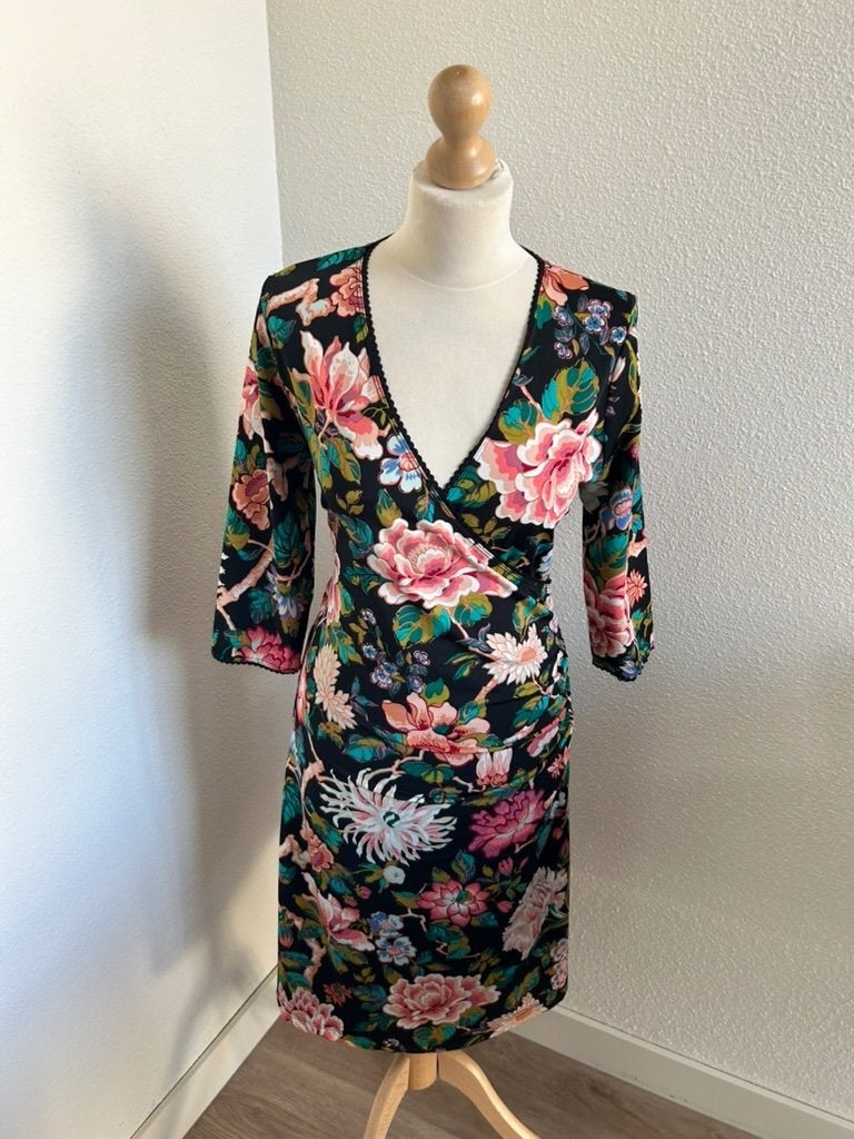 King Louie maat L prachtige bloemen crossdress jurk 3146, Maat 42/44 (L), Ophalen of Verzenden, Zo goed als nieuw, Knielengte