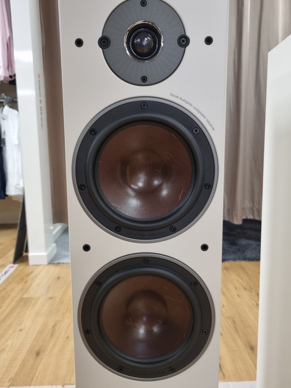 DALI OBERON 7 – zware vloerluidspreker met mooi hifi-geluid, Audio, Tv en Foto, Luidsprekers, Vloerstaande luidspreker, 120 tot 150 watt
