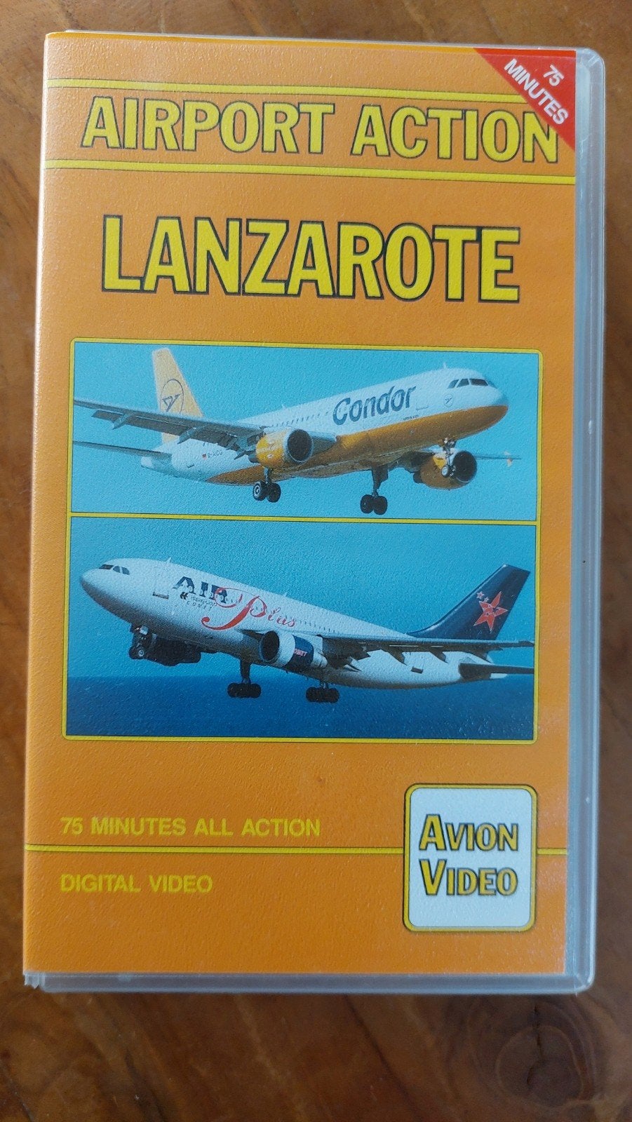 Airport Action Lanzarote VHS - Vliegtuig Documentaire, Documentaire, Alle leeftijden, Ophalen of Verzenden, VHS