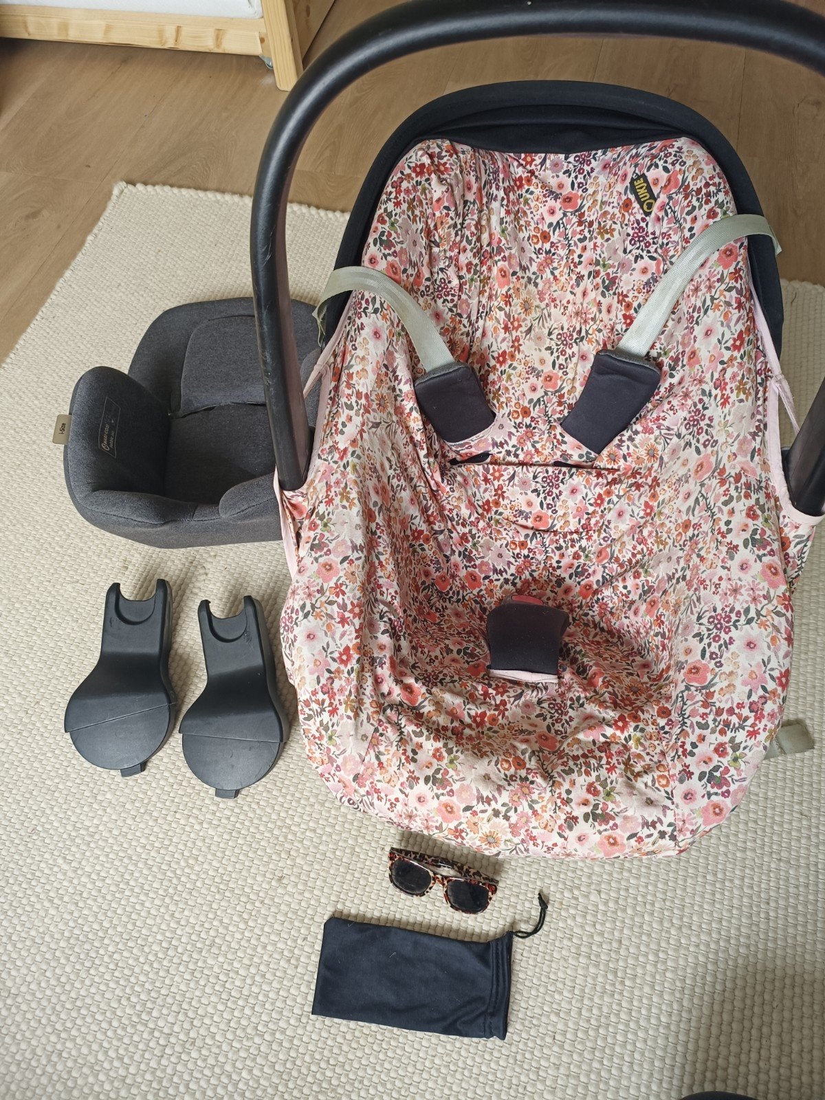 Maxi cosi Pebble 360 incl gratis Ukje hoes en zonnebril