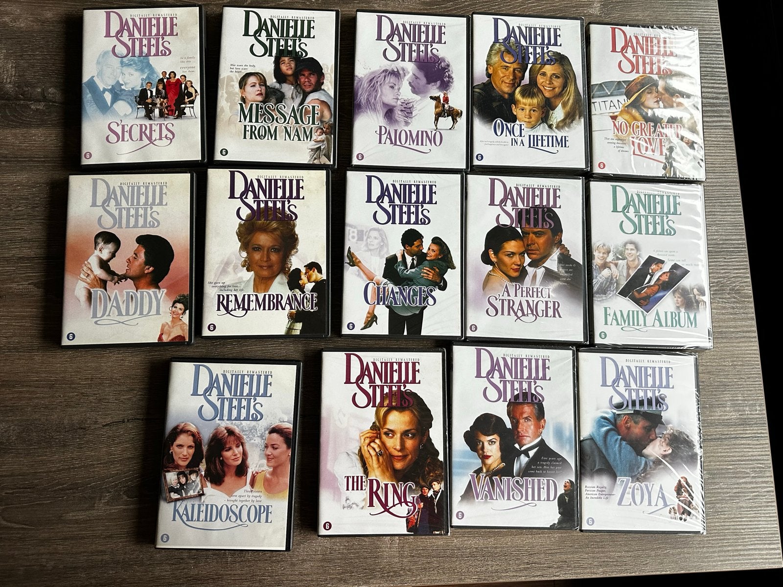 Danielle Steel DVD Collectie - 12 Films, Cd's en Dvd's, Dvd's | Drama, Engels, Nederlands, Nieuw in verpakking, Vanaf 12 jaar