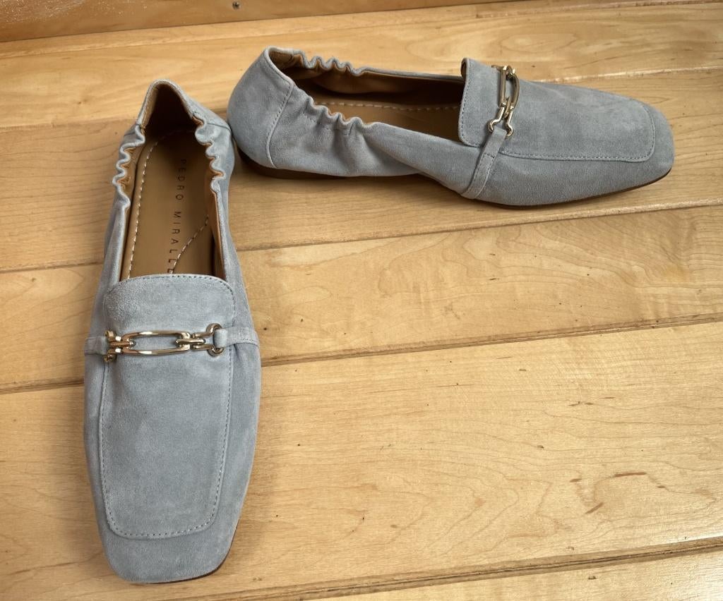 Pedro Miralles loafers maat 41 suède grijsblauw bit zilver, Kleding | Dames, Schoenen, Pedro Miralles, Instappers, Nieuw, Verzenden
