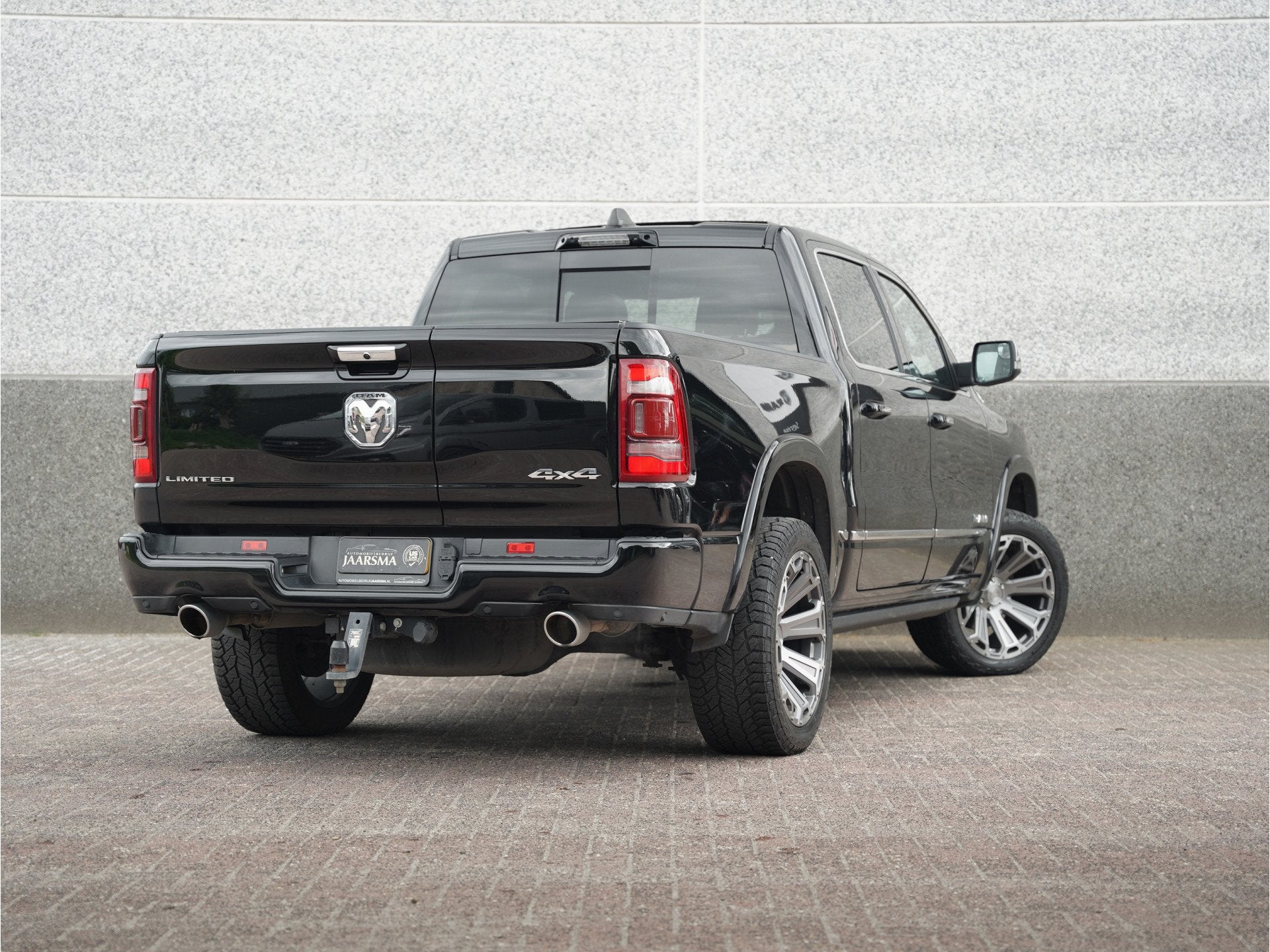 Dodge Ram 1500 5.7 V8 4x4 Crew Cab Limited |Luchtvering |Pan, Auto's, Dodge, Automaat, 2361 kg, Gebruikt, 5654 cc