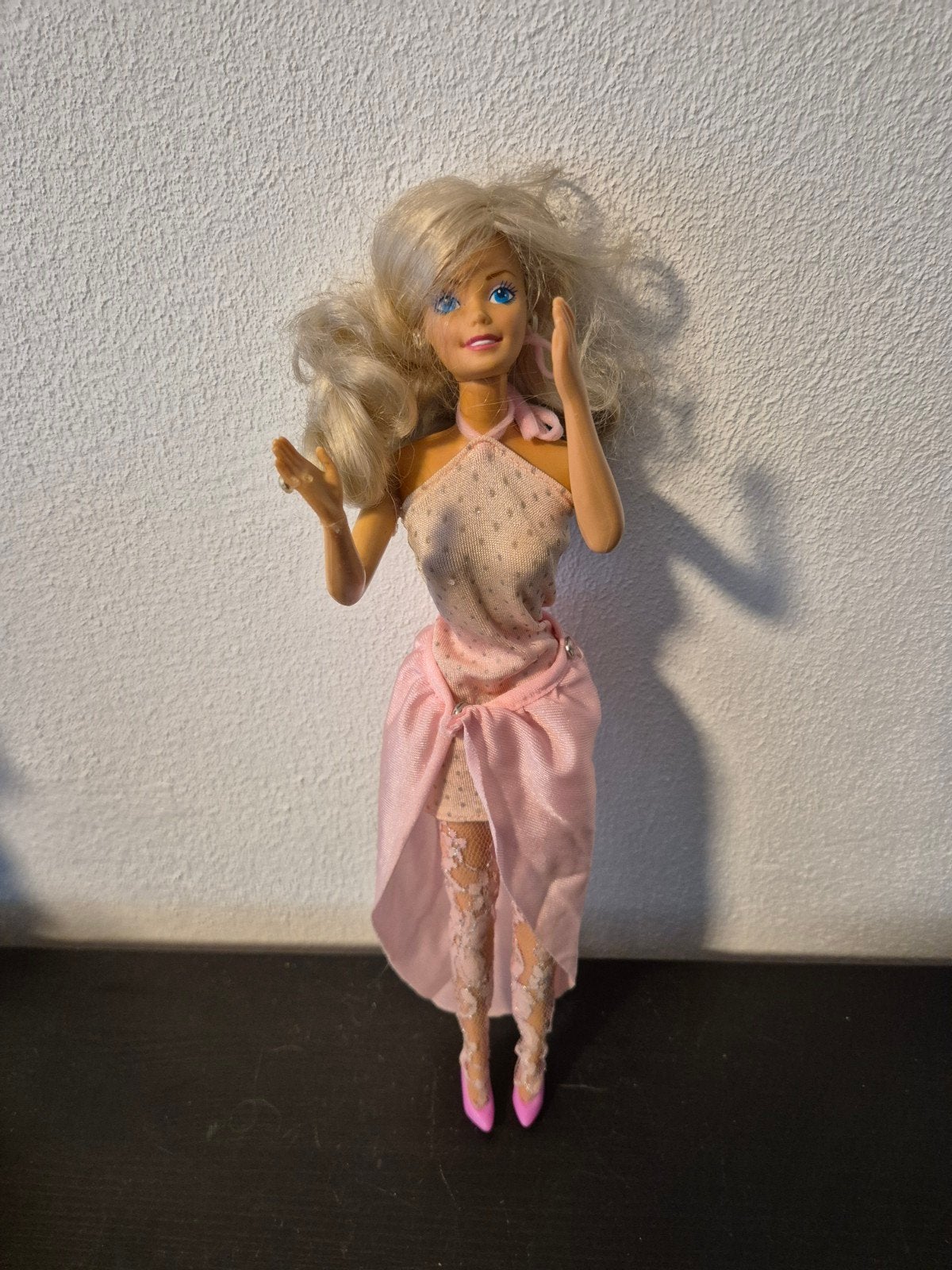 Vintage Barbie pop met roze outfit - Mattel 1966, Verzamelen, Ophalen of Verzenden, Gebruikt, Pop