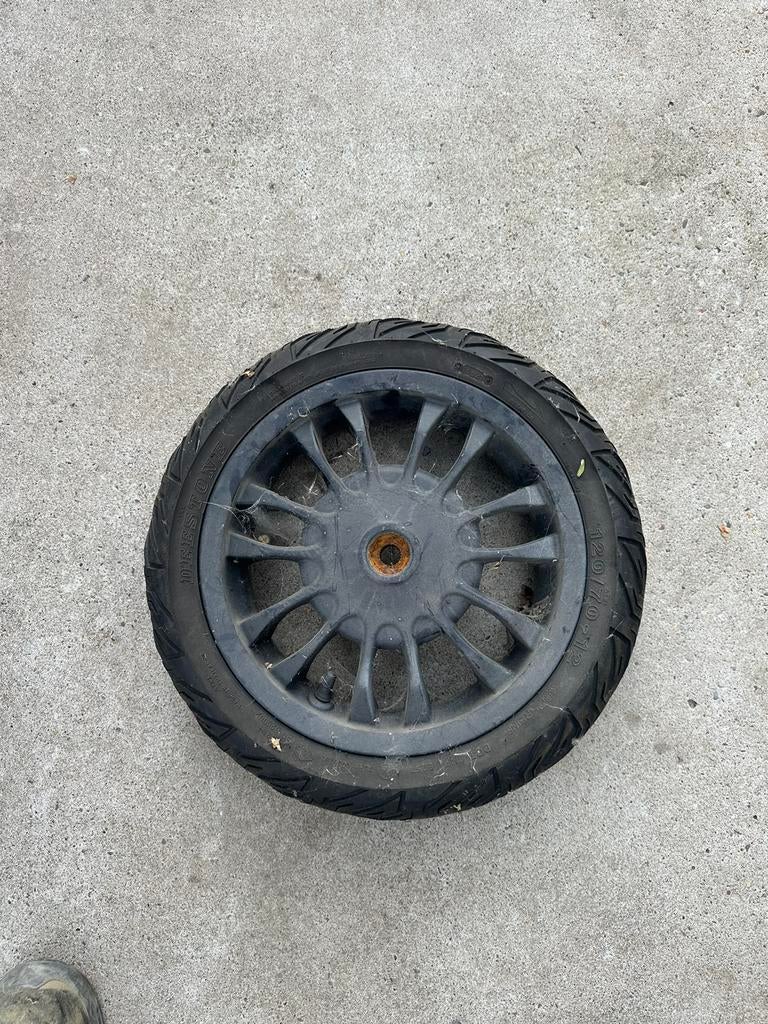 Vespa sprint achtervelg, Ophalen of Verzenden