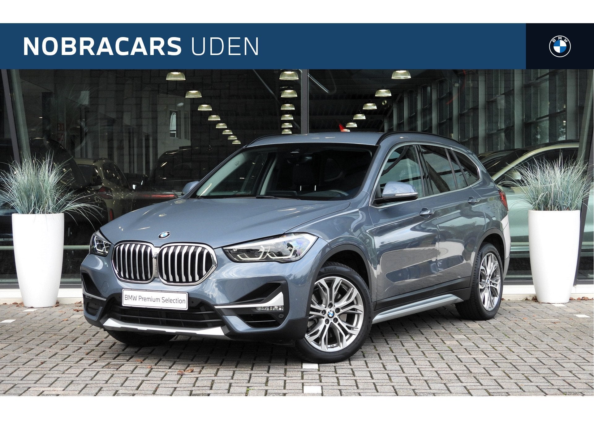 BMW X1 xDrive20i xLine Automaat / Trekhaak / Sportstoelen /, Auto's, Gebruikt, Euro 6, Leder en Stof, 1545 kg