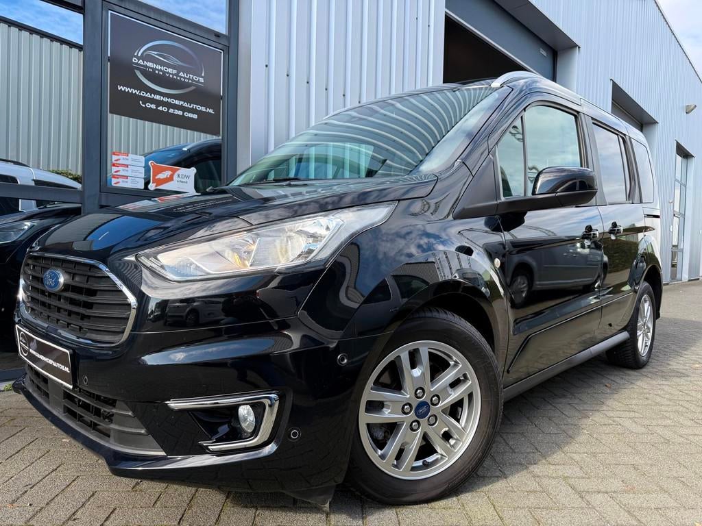 Ford TOURNEO CONNECT Benzine veel opties nw. model, Auto's, Ford, Voorwielaandrijving, Euro 6, 100 pk, Zwart