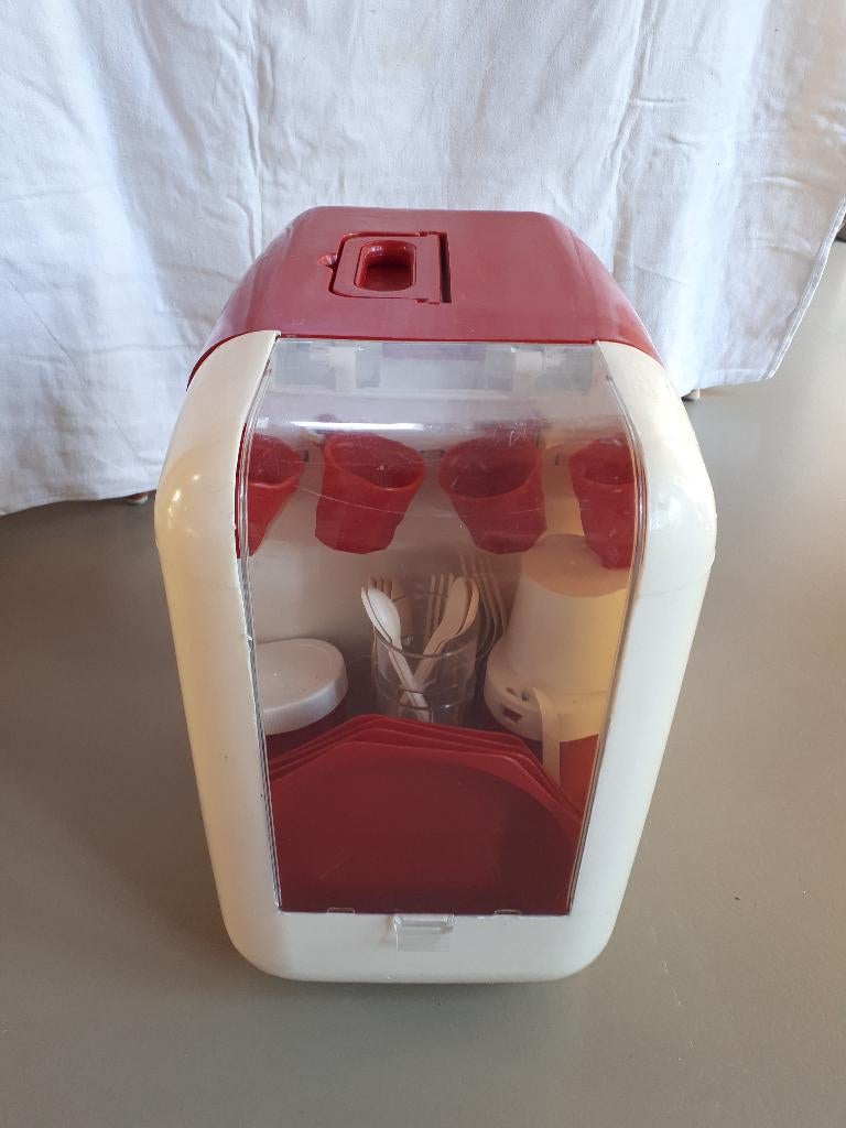 Vintage Koelbox met picnicmateriaal voor 4 personen, Hobby en Vrije tijd, Picknickmanden, Ophalen, Zo goed als nieuw