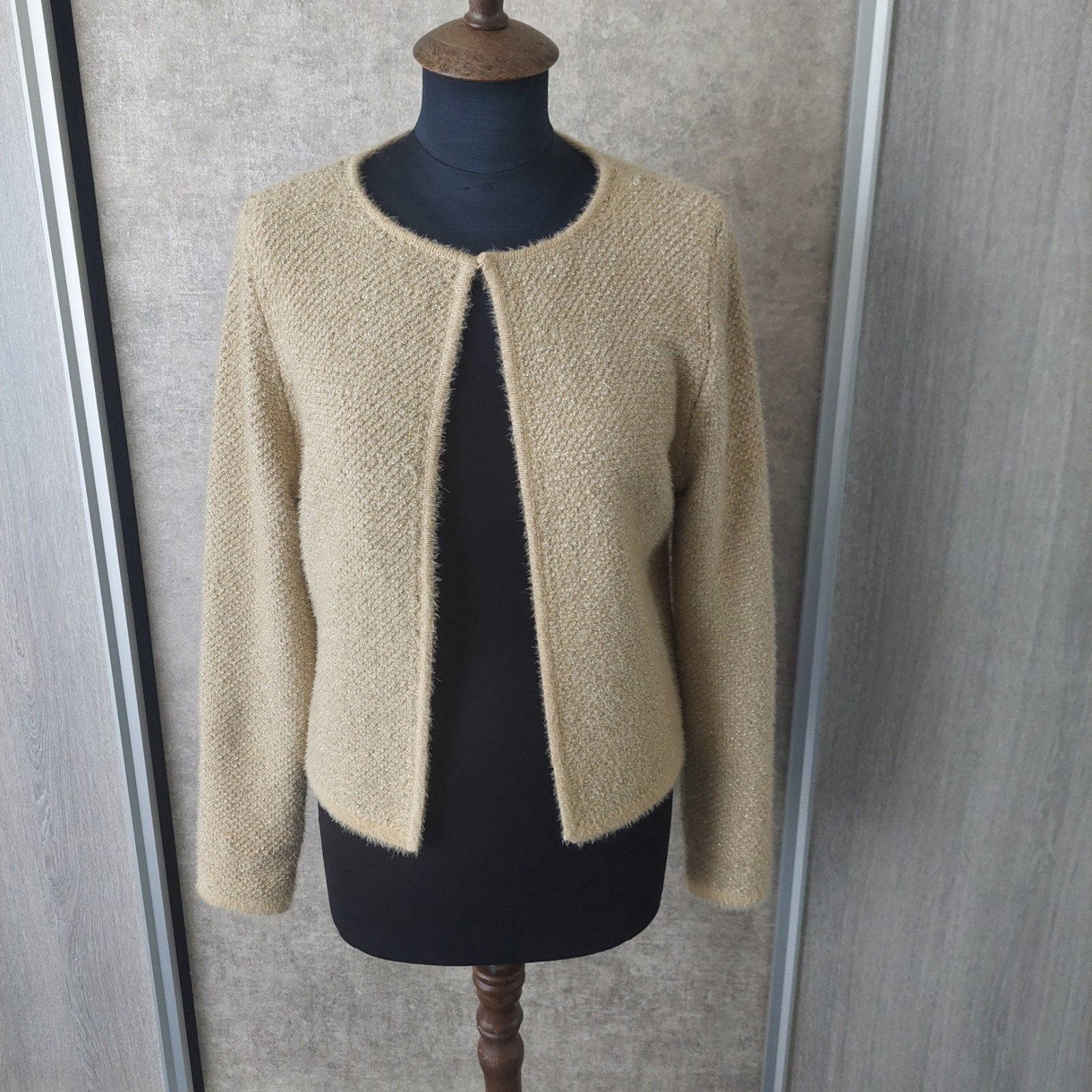 caroline Biss beigevest met gouddraad maat 38/40, Kleding | Dames, Maat 38/40 (M), Ophalen of Verzenden, Zo goed als nieuw, Caroline Biss