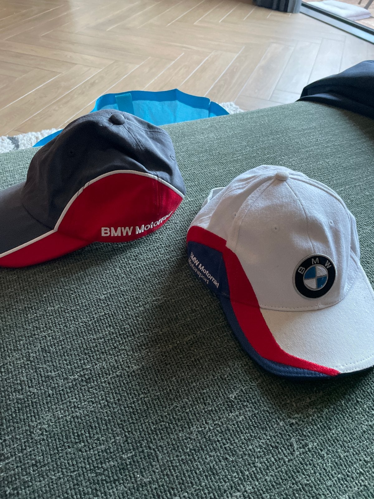Set van 2 BMW Motorrad Motorsport petten, Kleding | Heren, Hoeden en Petten, Ophalen of Verzenden, Zo goed als nieuw, One size fits all