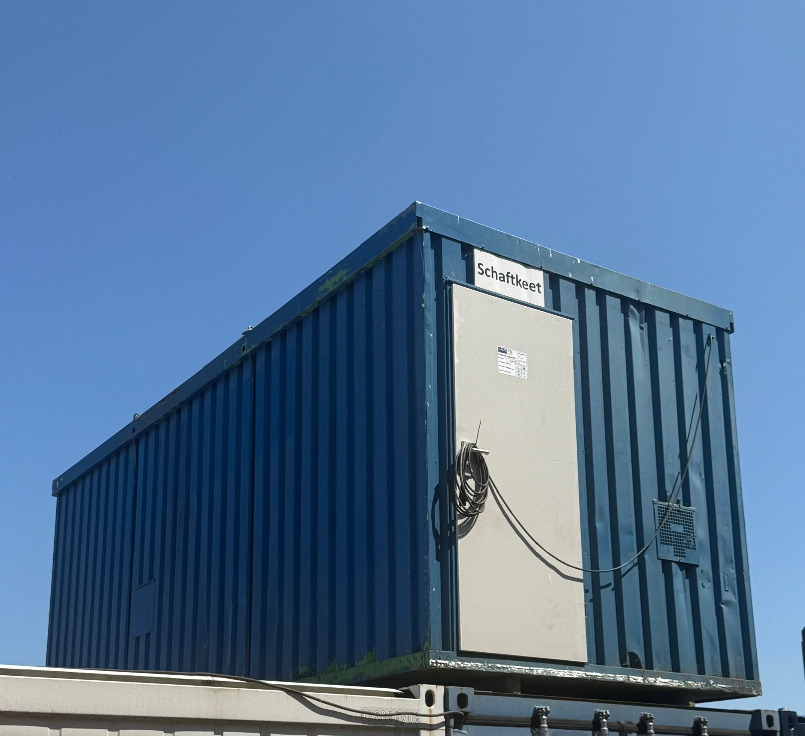 1000€€€€ bouwkeet schaftcontainer 20 ft inrichting,stroom, Ophalen