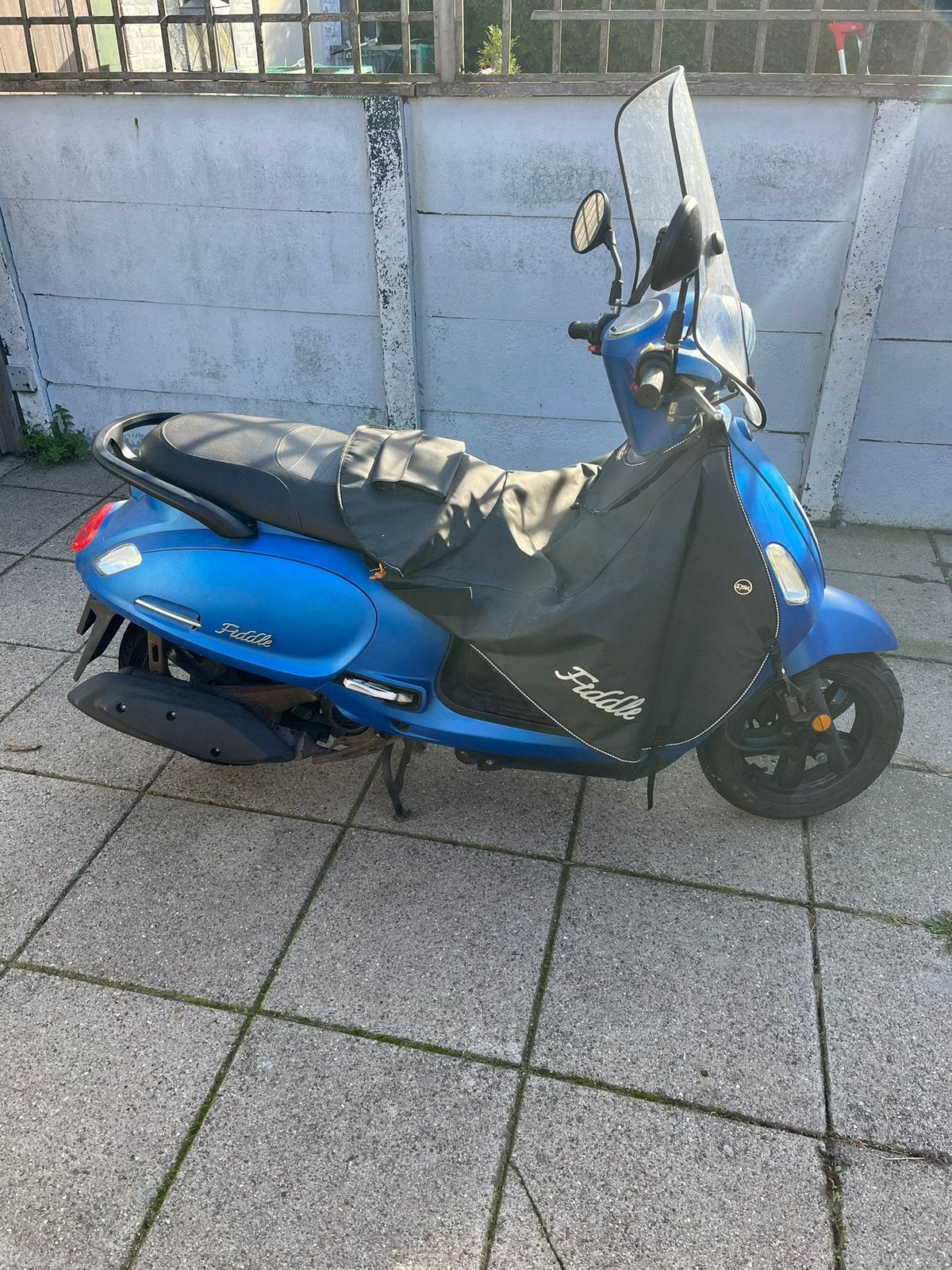 Sym fiddle 4, Ophalen, Maximaal 45 km/u, Zo goed als nieuw, Benzine