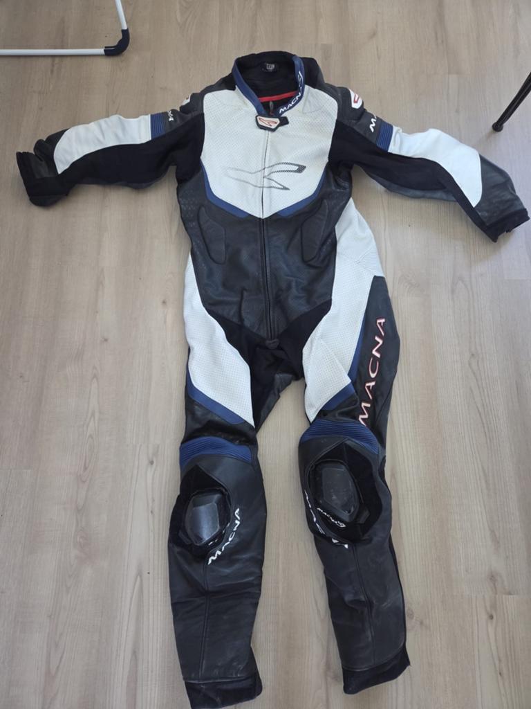 Macna motorpak leer XXL - Zwart, wit, blauw, Ophalen, Heren, Combipak, Tweedehands