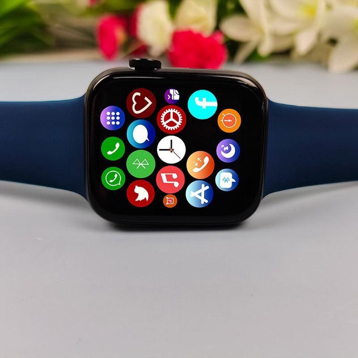 Nieuwe gesealde M56 smartwatch  Diverse functies zie foto’s, Ophalen of Verzenden, Nieuw, Zwart, IOS