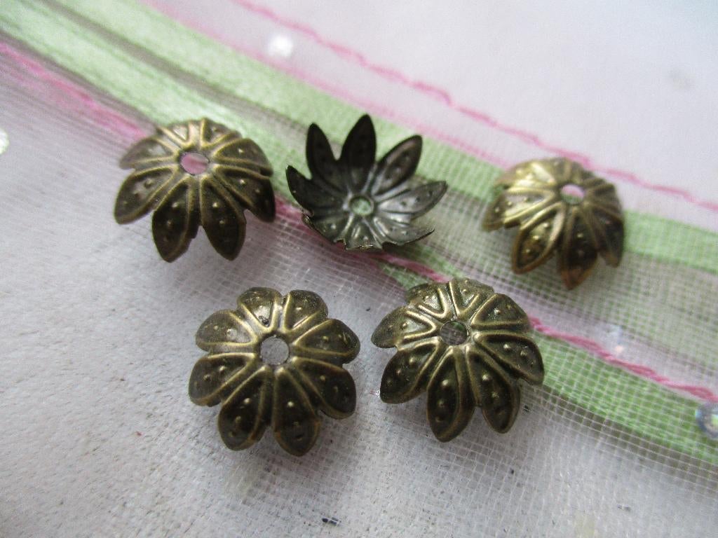 1010/ partij bronzen bloem kralenkapjes, Hobby en Vrije tijd, Kralen en Sieraden maken, Ophalen of Verzenden, Nieuw, Overige typen