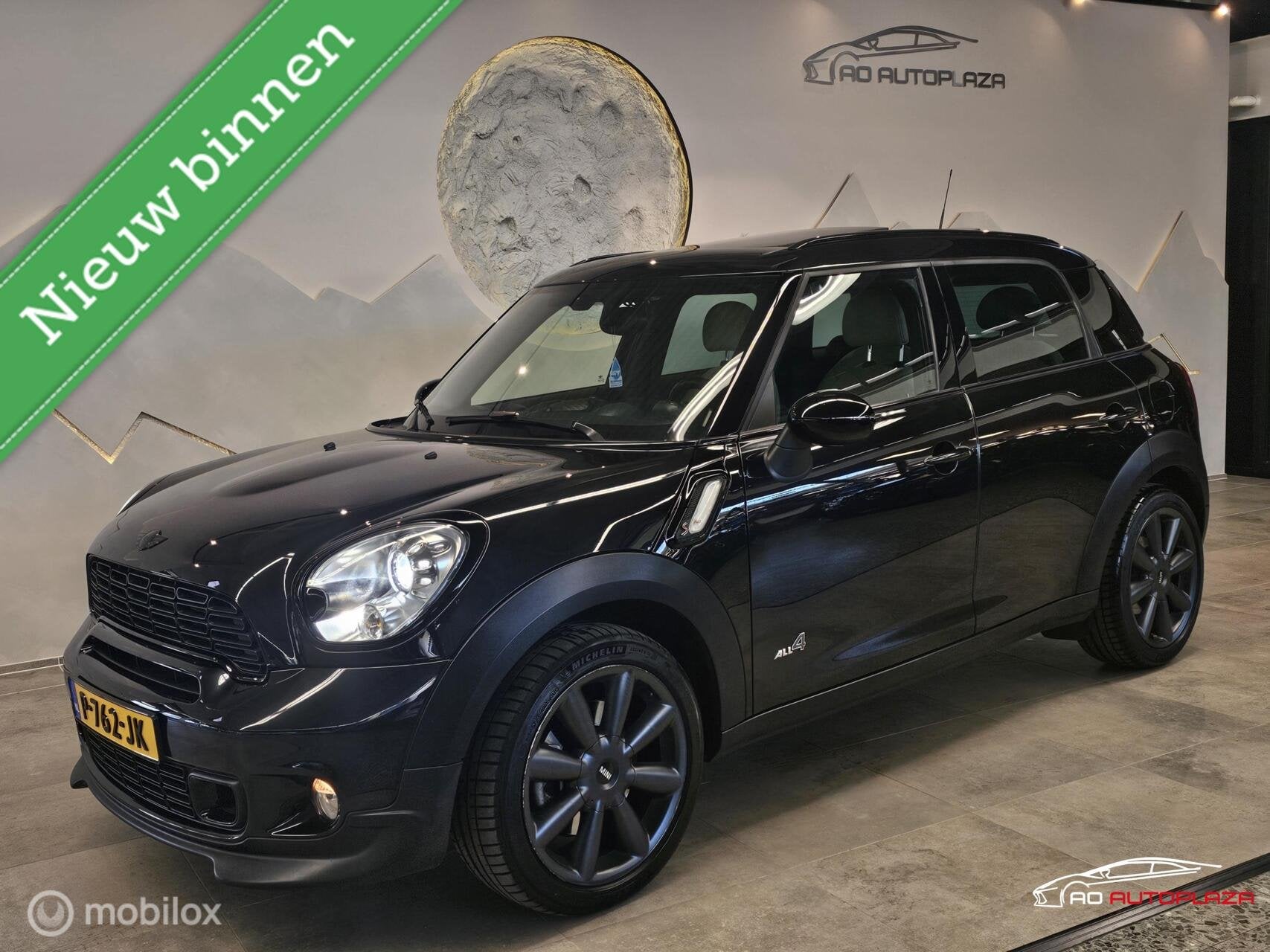 Mini Countryman 1.6 Cooper S ALL4 Chili Panorama/Leder/Navig, Auto's, Euro 5, 1380 kg, Zwart, Leder