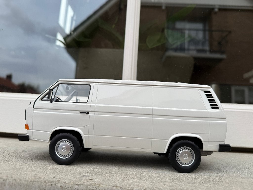 1:18 Volkswagen Transporter T3A Kasten wit BOS Models BOS282, Overige merken, Info@modelcarworld.com, Auto, Nieuw