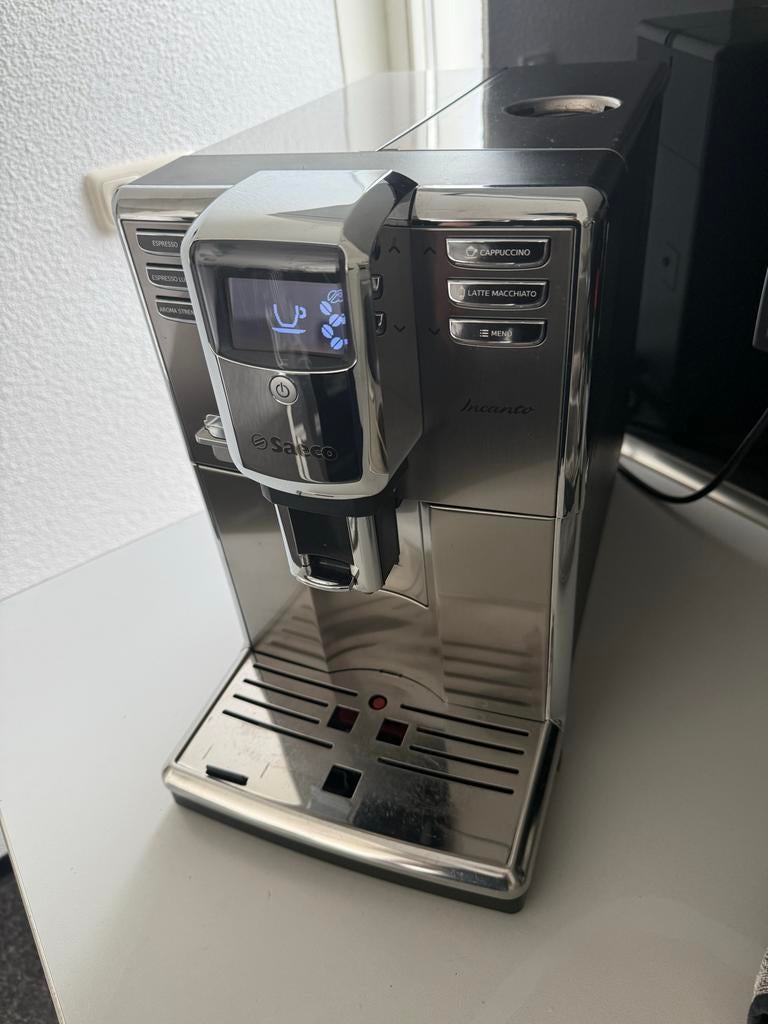 Saeco Incanto volautomatische espressomachine, Witgoed en Apparatuur, Koffiezetapparaten, Afneembaar waterreservoir, Espresso apparaat