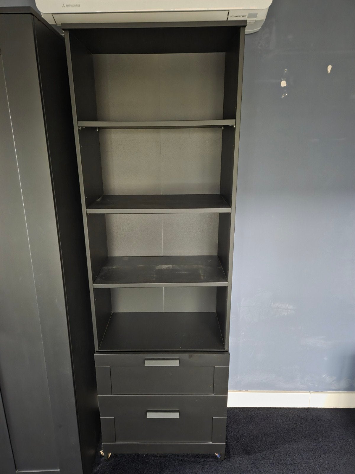 Brimnes boekenkast ikea
60x190, Ophalen, 50 tot 100 cm, Zo goed als nieuw, 150 tot 200 cm
