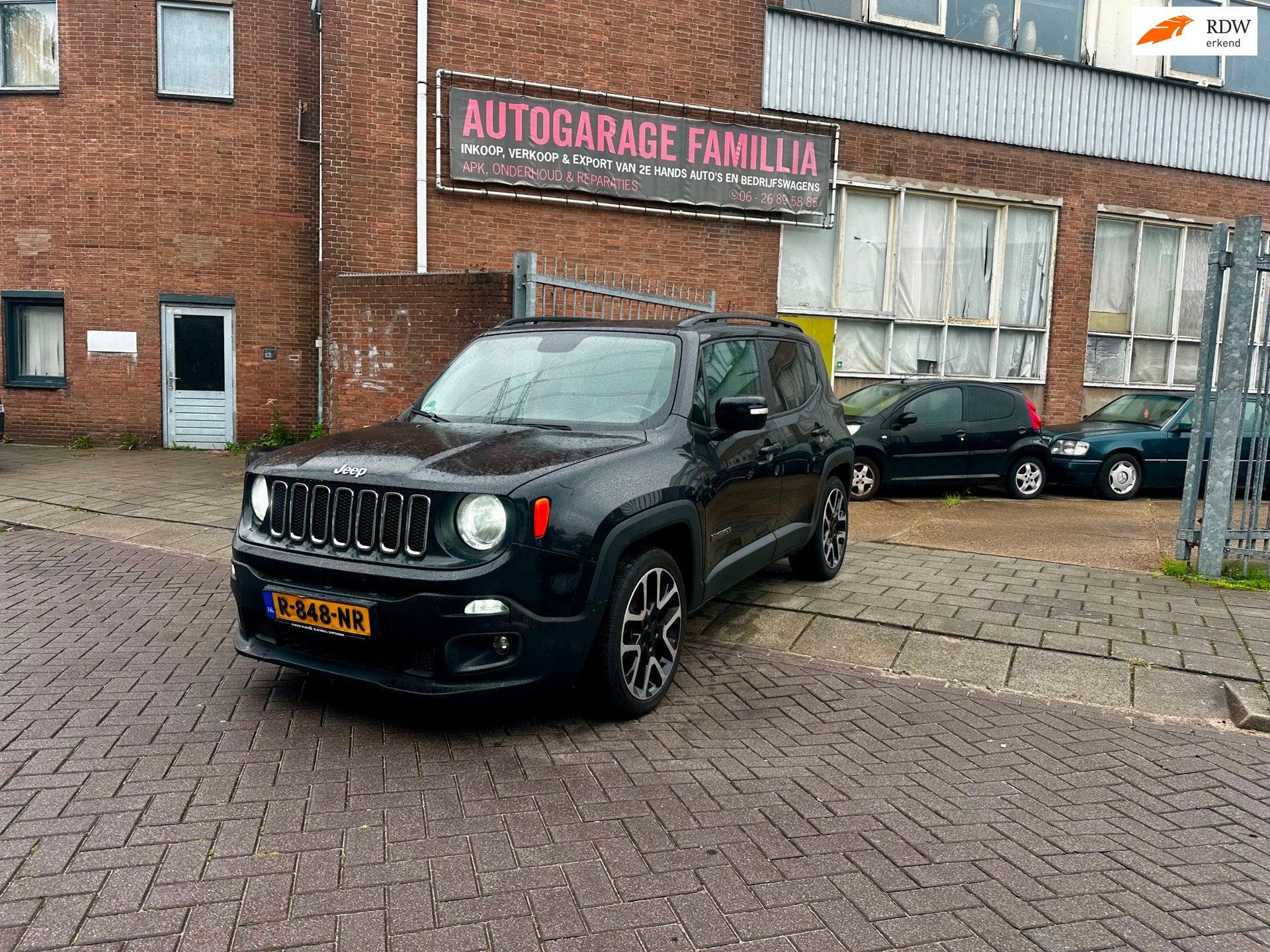 Jeep Renegade 1.4 MultiAir Limited, Auto's, Voorwielaandrijving, Gebruikt, 4 cilinders, 400 kg