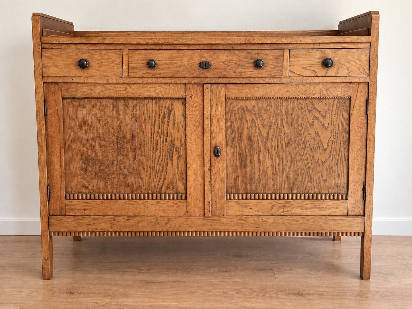 Vintage eiken commode / dressoir art deco