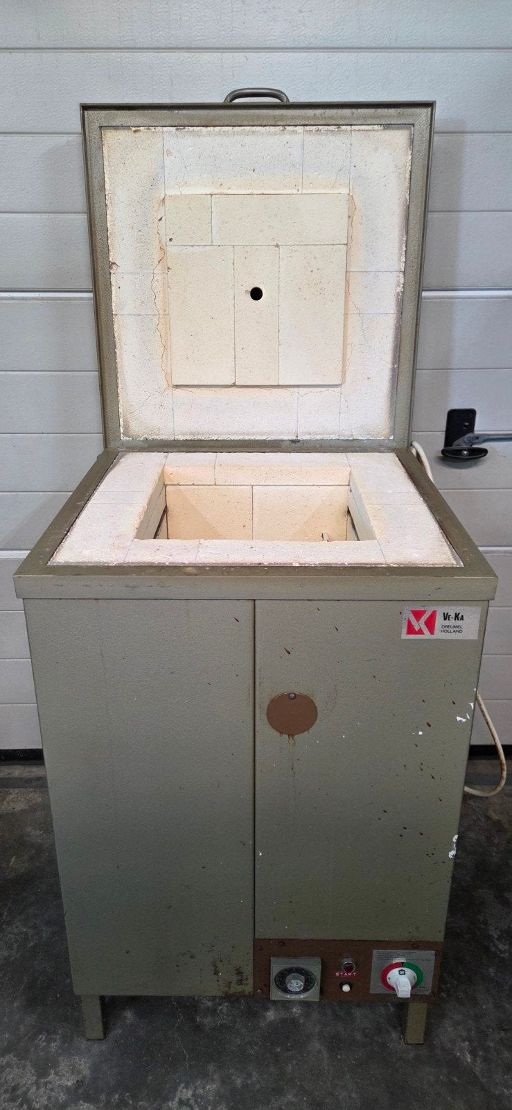 keramiekoven 40 liter 1200 graden 230volt, Hobby en Vrije tijd, Pottenbakken, Ophalen