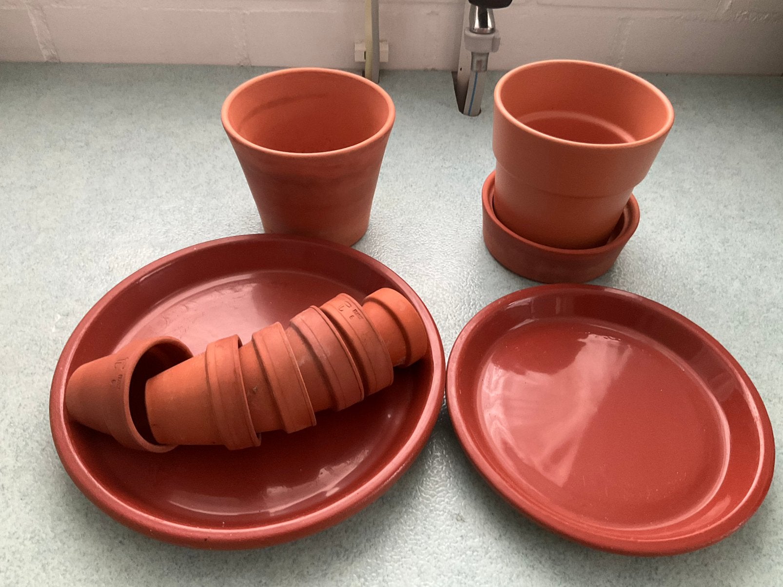 Terracotta potten en schalen., Tuin en Terras, Rond, Nieuw, Ophalen of Verzenden, Minder dan 40 cm