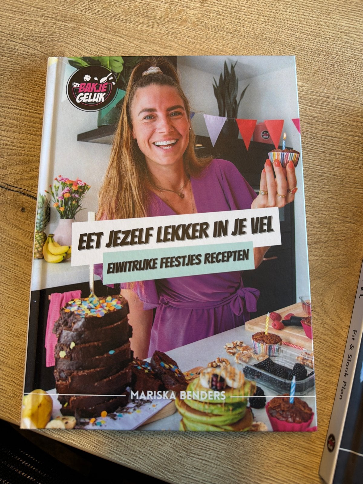 Mariska Bakje Geluk: 3x Eet Jezelf Lekker in je Vel, Ophalen of Verzenden, Zo goed als nieuw, Dieet en Voeding