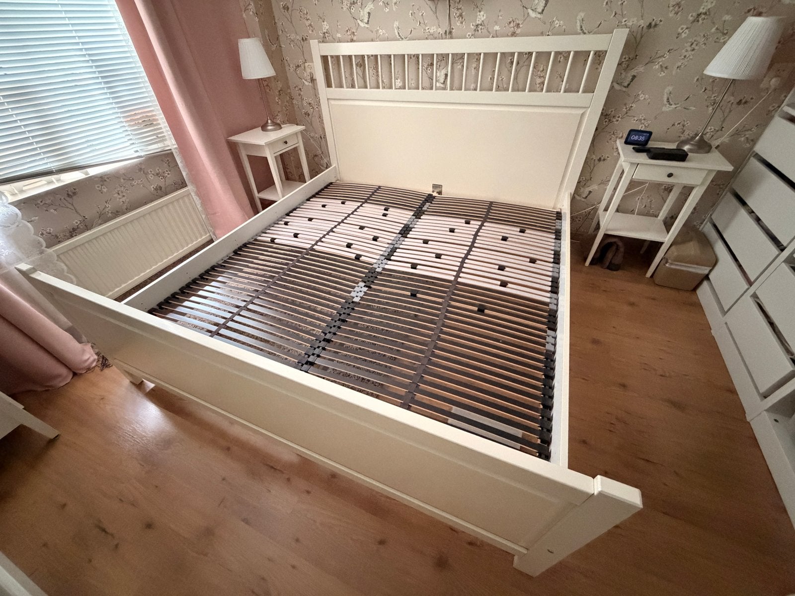 Hemnes Tweepersoonsbed met nieuwe lattenbodems, Ophalen, Wit, Tweepersoons, Zo goed als nieuw